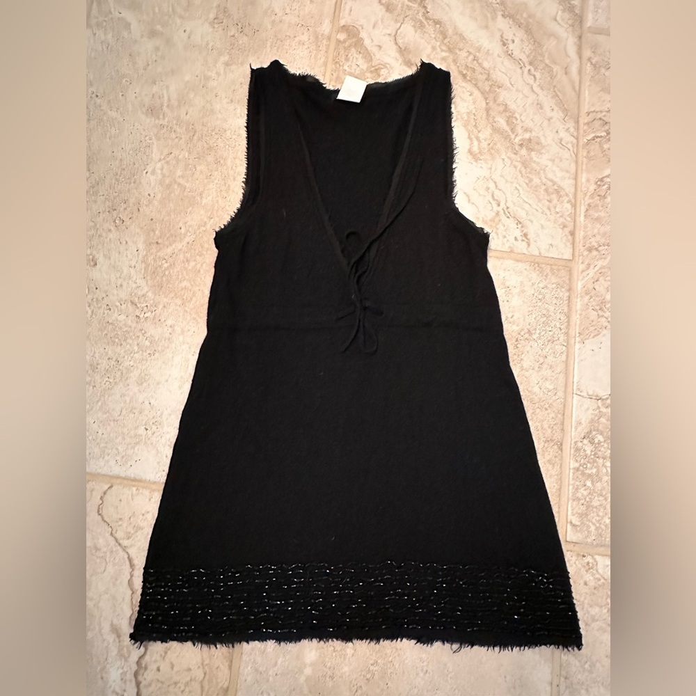 J.Crew Women’s wool blend raw edge v-neck formal top. Size XS. VGUC